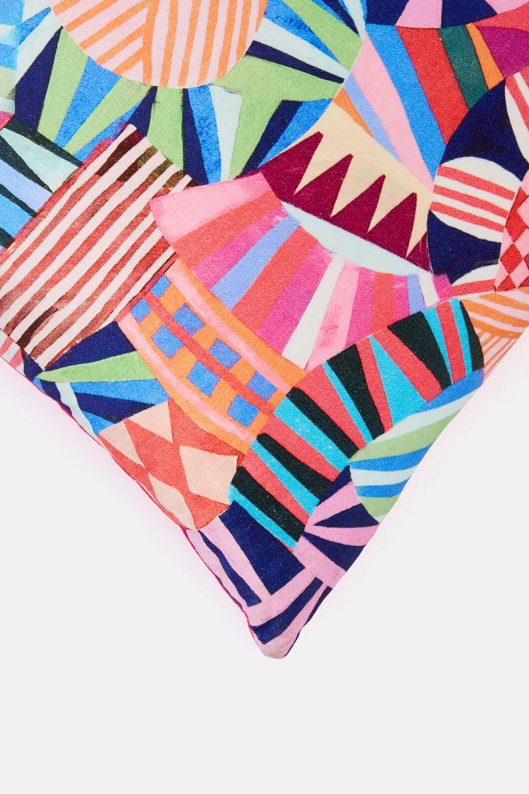 Canopy Circus Velvet Cushion - Image 3