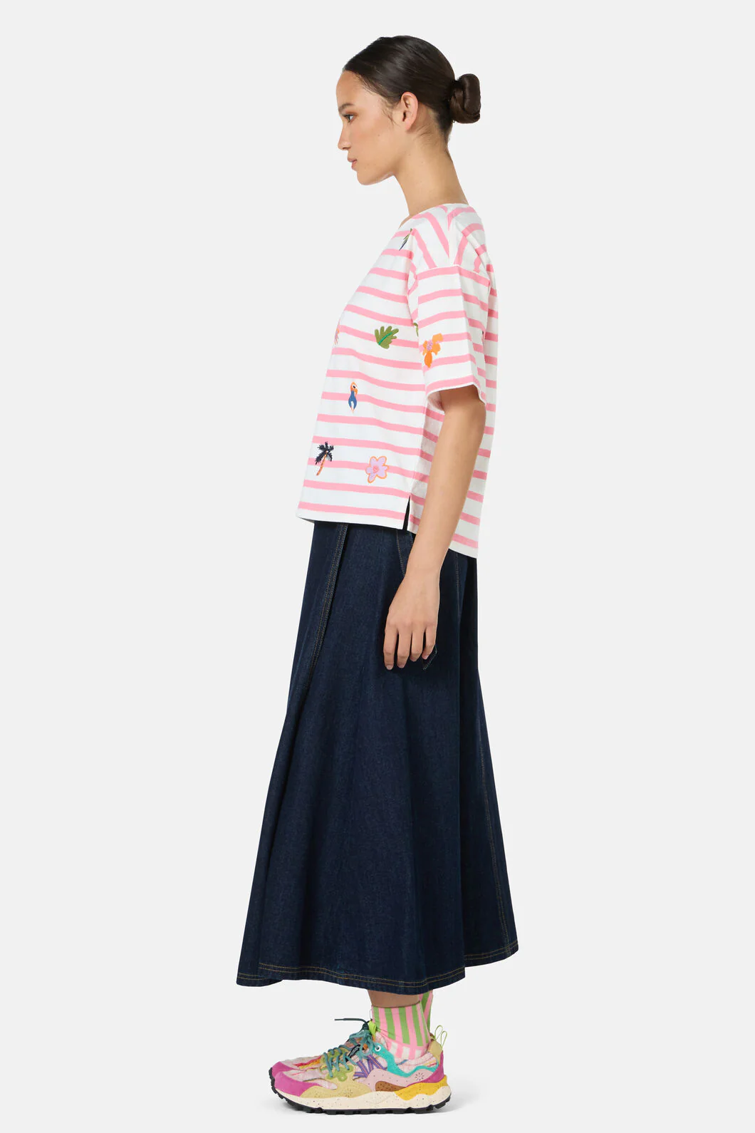 Hidden Paradise Embroidered Oui Non Tee - Image 3