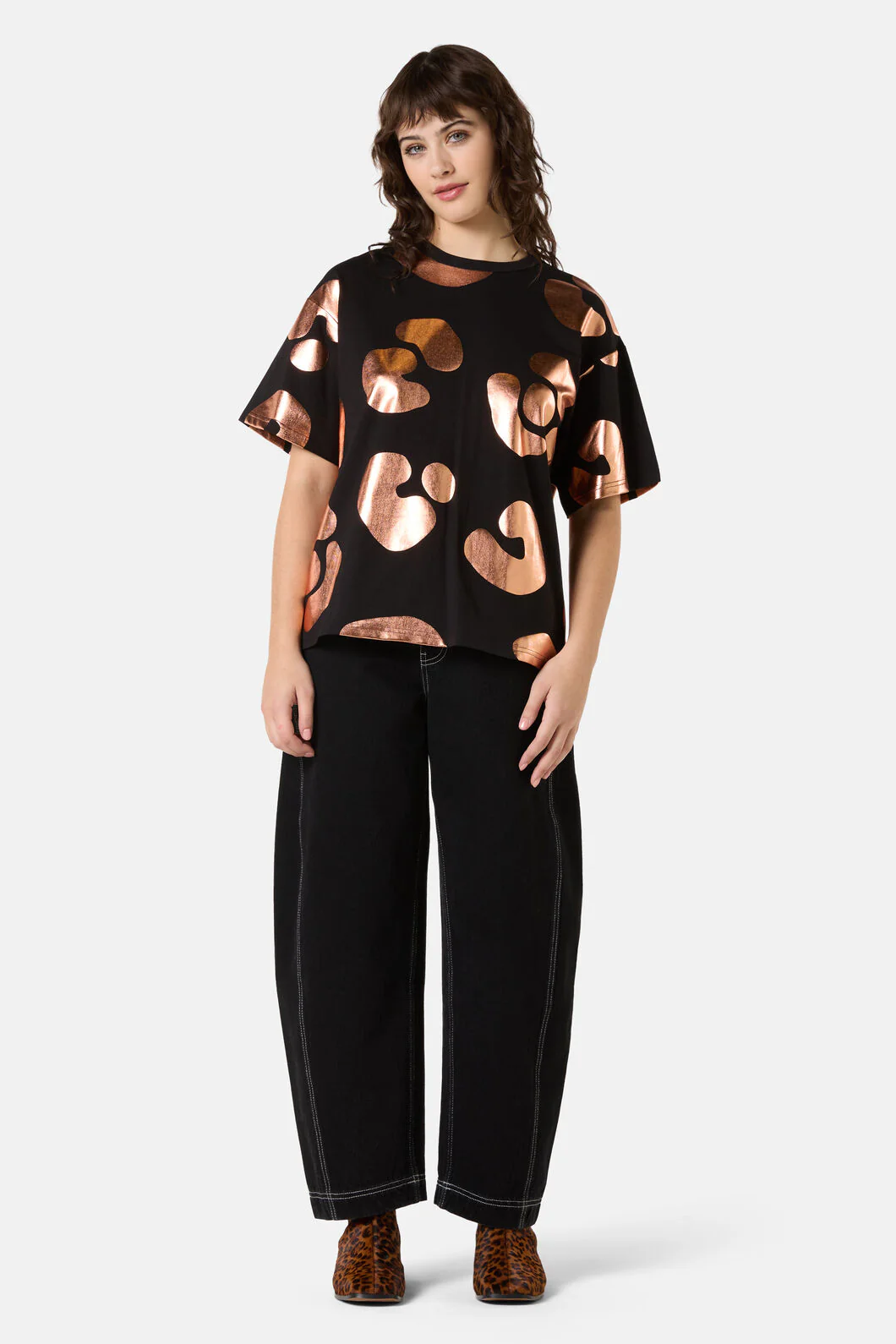 Leo Rising Foil Oversized Tee - Image 2
