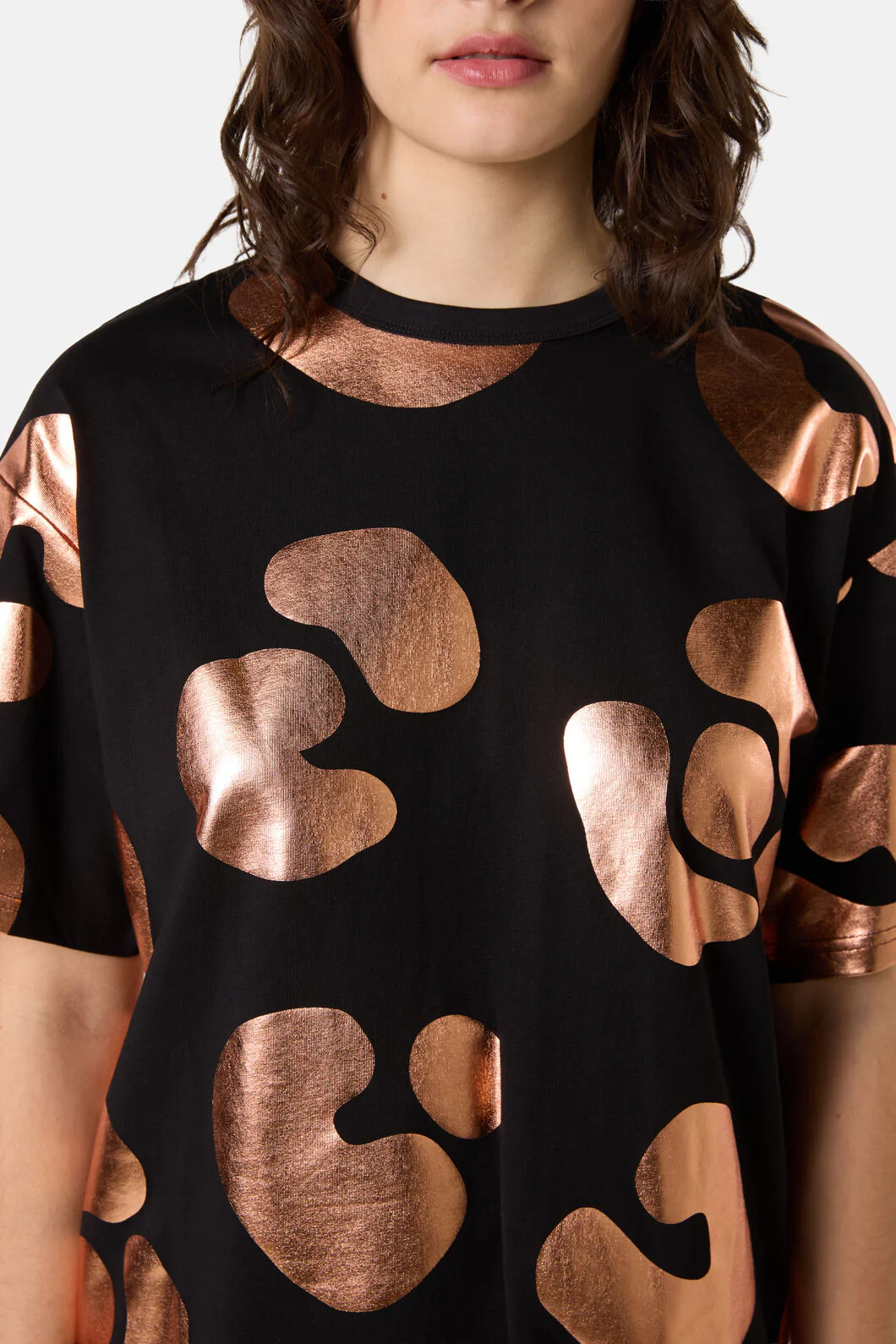 Leo Rising Foil Oversized Tee - Image 5